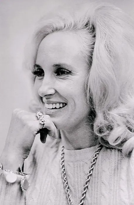 Framed Print : Tammy Wynette After Testifying in Court Framed Print : Tammy Wynette After Testifying in Court