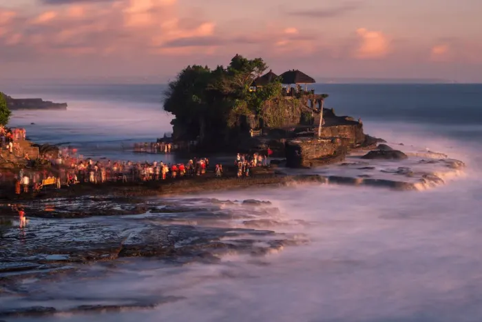 Framed Print : Tanah Lot Temple, Bali, Indonesia