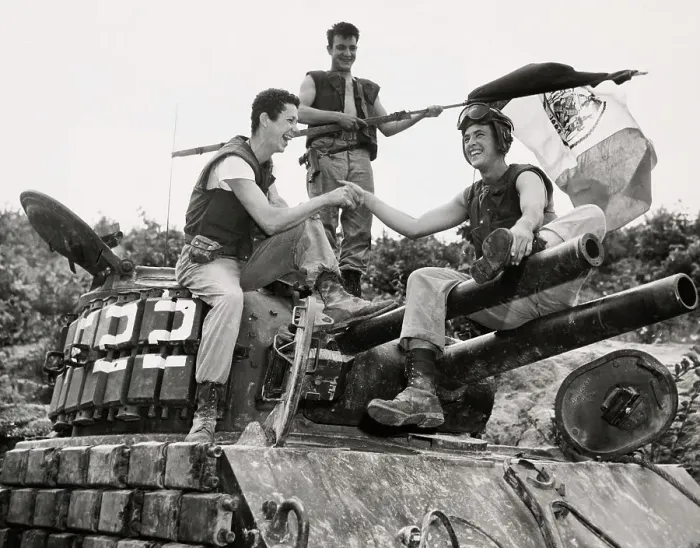 Framed Print : Tank Crew Celebrates Cease-Fire Framed Print : Tank Crew Celebrates Cease-Fire