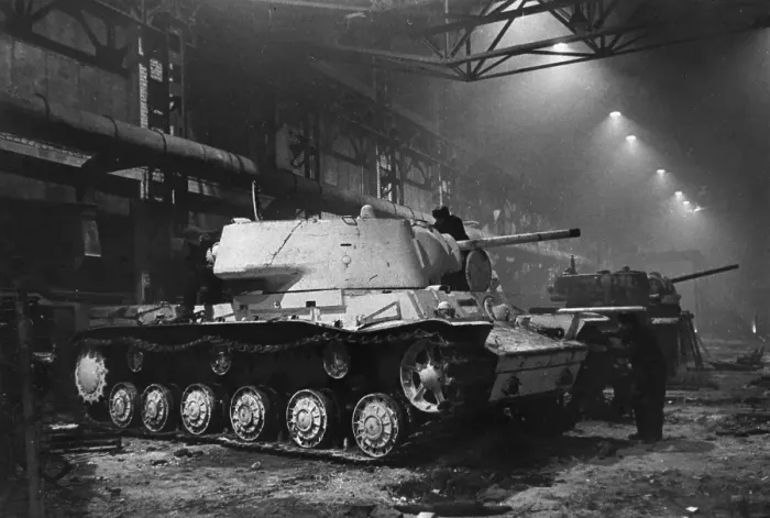 Framed Print : Tank Makers Framed Print : Tank Makers