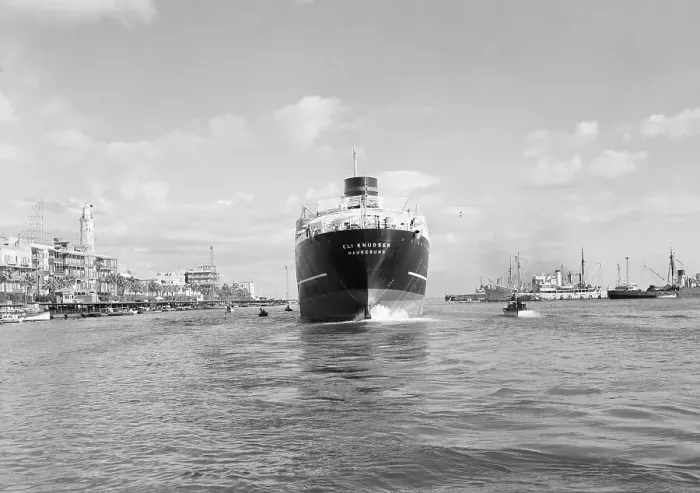 Framed Print : Tanker Eli Knudsen Framed Print : Tanker Eli Knudsen