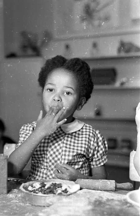 Framed Print : Tasting. 28th December 1946: Notemba Jabavu (Tembi) tasting the cooking mixture Framed Print : Tasting. 28th December 1946: Notemba Jabavu (Tembi) tasting the cooking mixture
