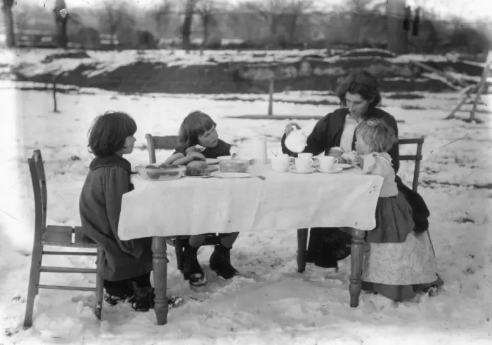 Framed Print : Tea In The Snow Framed Print : Tea In The Snow