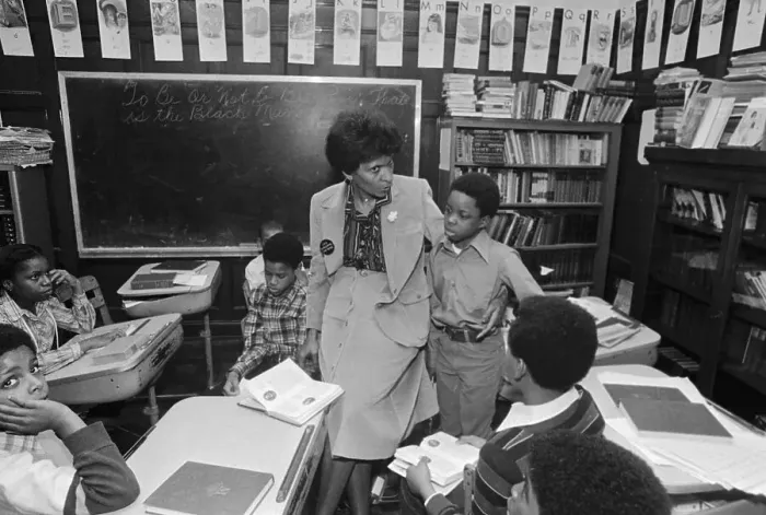 Framed Print : Teacher and Students in Chicago Inner City School Framed Print : Teacher and Students in Chicago Inner City School