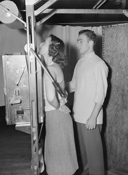 Framed Print : Technician X-Raying Woman for Tuberculosis
