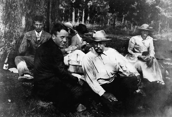 Framed Print : Teddy Roosevelt Picnicking with His Family Framed Print : Teddy Roosevelt Picnicking with His Family
