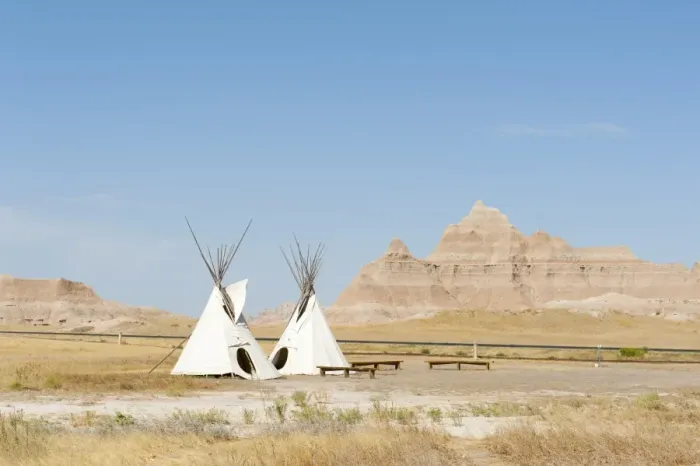 Framed Print : Teepees, tents of the Oglala Lakota or Oglala Sioux subtribes, eroded landscape and grass prairie, Badlands National Park, South Dakota, USA, United States of America, North America Framed Print : Teepees, tents of the Oglala Lakota or Oglala Sioux subtribes, eroded landscape and grass prairie, Badlands National Park, South Dakota, USA, United States of America, North America
