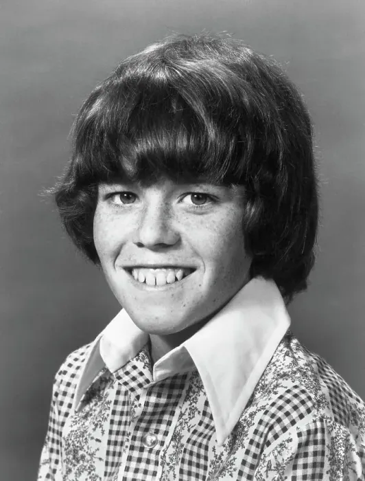 : Television Actor Mike Lookinland as Bobby Brady : Television Actor Mike Lookinland as Bobby Brady