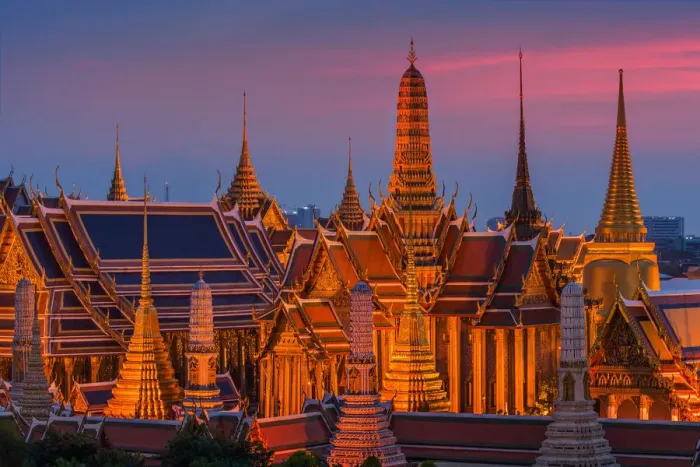 Framed Print : Temple of the Emerald Buddha Framed Print : Temple of the Emerald Buddha