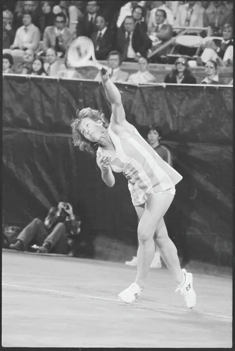 Framed Print : Tennis Action with Martina Navratilova and Margaret Court Framed Print : Tennis Action with Martina Navratilova and Margaret Court