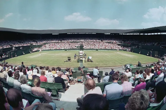 Framed Print : Tennis Match at Wimbledon Framed Print : Tennis Match at Wimbledon