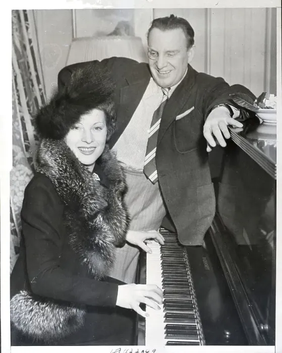 Framed Print : Tenor Richard Tauber And Wife Framed Print : Tenor Richard Tauber And Wife