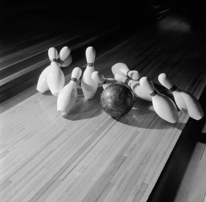Framed Print : Tenpin Strike