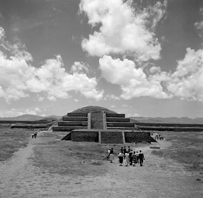 Framed Print : Teotihuacan, Mexico Framed Print : Teotihuacan, Mexico
