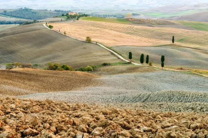 Framed Print : Terrapille country house in Val D Orcia, Siena Framed Print : Terrapille country house in Val D Orcia, Siena
