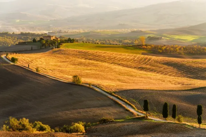 Framed Print : Terrapille country house in Val D Orcia, Siena Framed Print : Terrapille country house in Val D Orcia, Siena