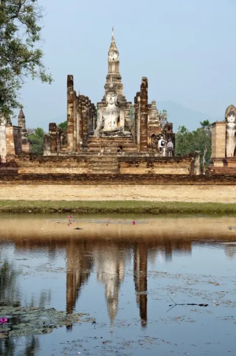 Framed Print : Thailand, Siam archaeological Park, Sukhothai, Wat Mahatha, View of Buddha statue Framed Print : Thailand, Siam archaeological Park, Sukhothai, Wat Mahatha, View of Buddha statue