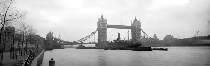 Framed Print : Thames Skyline Framed Print : Thames Skyline