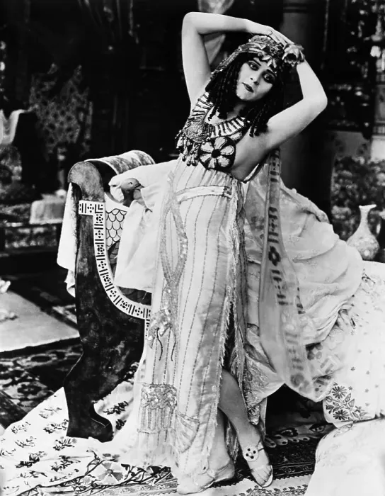 Framed Print : Theda Bara in Cleopatra Framed Print : Theda Bara in Cleopatra