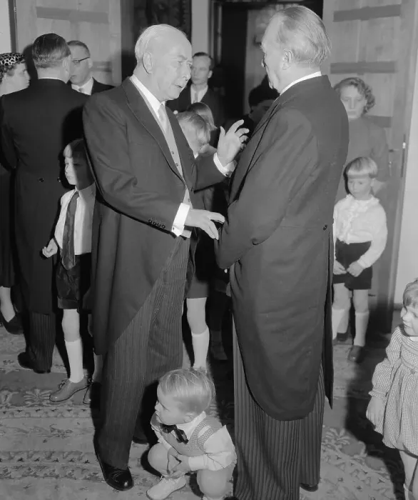 Framed Print : Theodor Heuss with Konrad Adenauer and His Grandson Framed Print : Theodor Heuss with Konrad Adenauer and His Grandson
