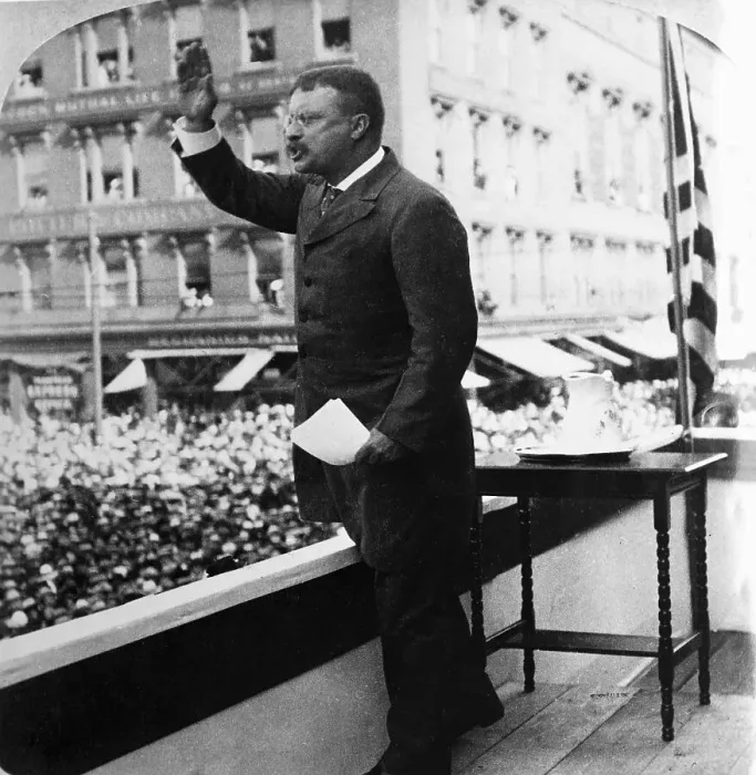 Framed Print : Theodore Roosevelt Addresses Crowd