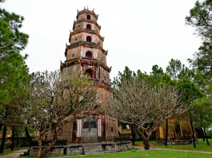 Framed Print : Thien Mu Pagoda in Hue, Vietnam Framed Print : Thien Mu Pagoda in Hue, Vietnam