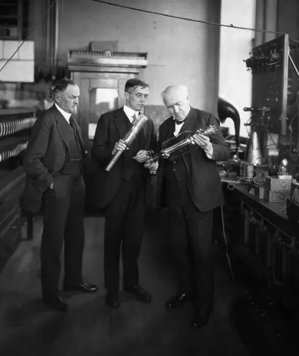 Framed Print : Thomas Edison and Irving Langmuir with Vacuum Tubes Framed Print : Thomas Edison and Irving Langmuir with Vacuum Tubes