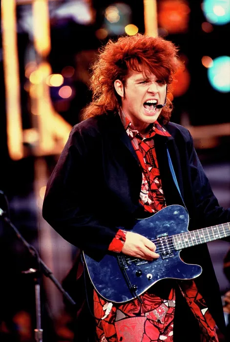 Framed Print : Thompson Twins Perform At Live Aid Framed Print : Thompson Twins Perform At Live Aid