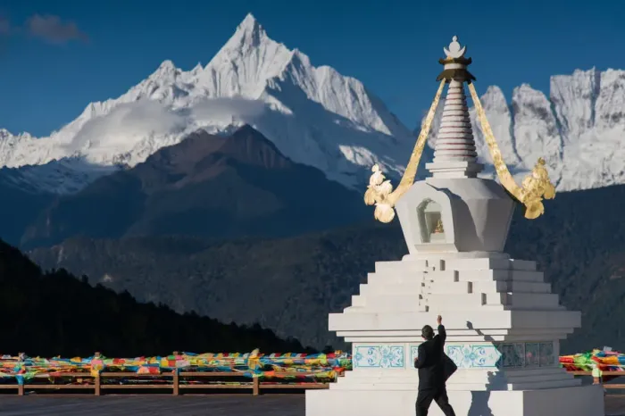 Framed Print : Tibetan stupa and snowy Meili Xue Shan peak