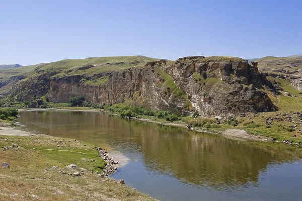 Tigris River, near Hasankeyf, Batman Province, Southeastern Anatolia Region, Anatolia, Turkey