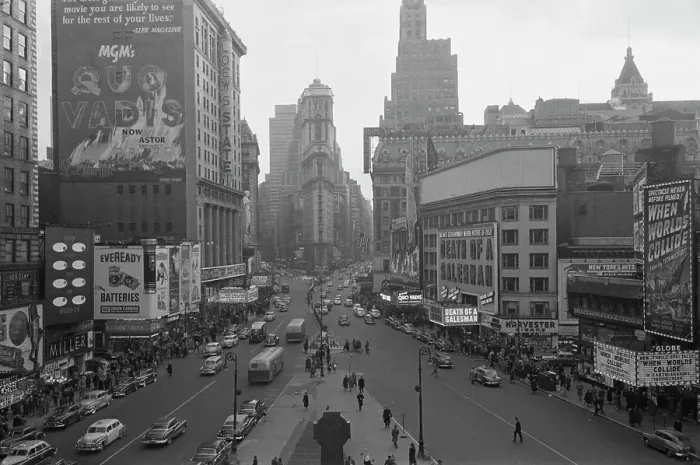 Framed Print : Times Square Framed Print : Times Square