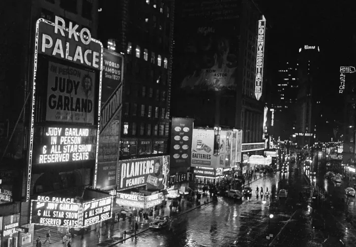 Framed Print : Times Square At Night Framed Print : Times Square At Night