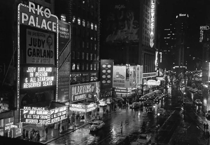 Framed Print : Times Square At Night Framed Print : Times Square At Night