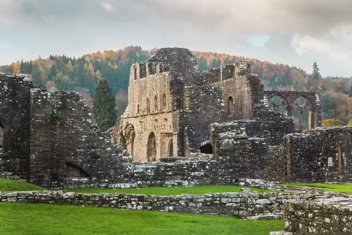 Framed Print : Tintern Abbey, Wales Framed Print : Tintern Abbey, Wales