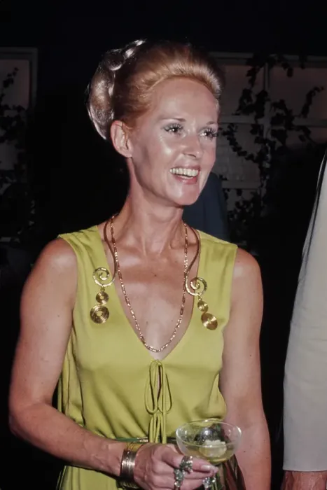 Framed Print : Tippi Hedren, American Actress Framed Print : Tippi Hedren, American Actress