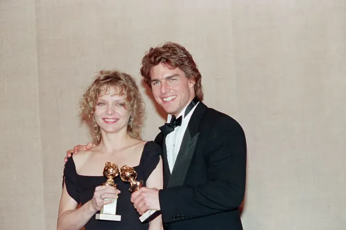 Framed Print : Tom Cruise and Michelle Pfeiffer with Trophies Framed Print : Tom Cruise and Michelle Pfeiffer with Trophies