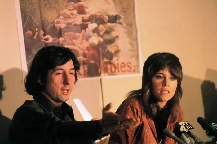 Framed Print : Tom Hayden with Fiancee Jane Fonda Framed Print : Tom Hayden with Fiancee Jane Fonda