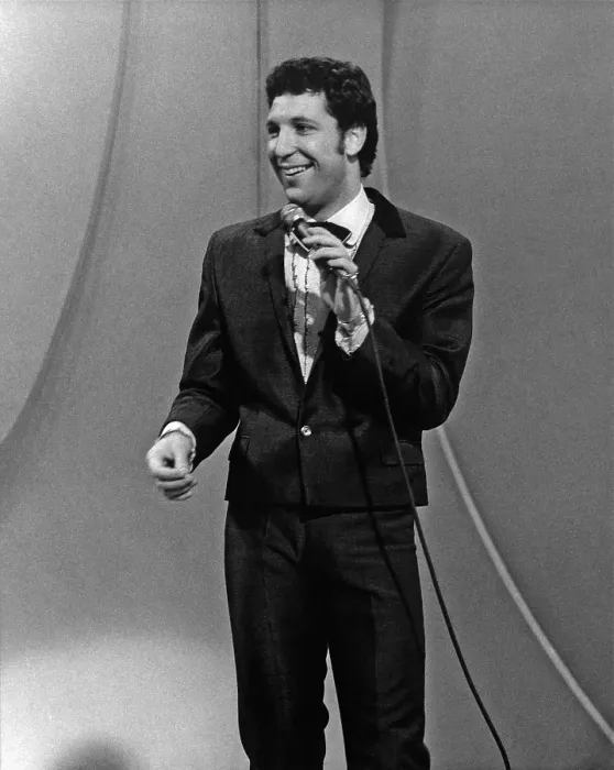 Framed Print : Tom Jones. LOS ANGELES - CIRCA 1970: Welsh singer Tom Jones performs on Framed Print : Tom Jones. LOS ANGELES - CIRCA 1970: Welsh singer Tom Jones performs on