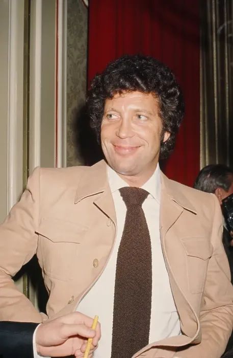 Framed Print : Tom Jones. LOS ANGELES - FEBRUARY 6: Welsh singer Tom Jones attends the Framed Print : Tom Jones. LOS ANGELES - FEBRUARY 6: Welsh singer Tom Jones attends the