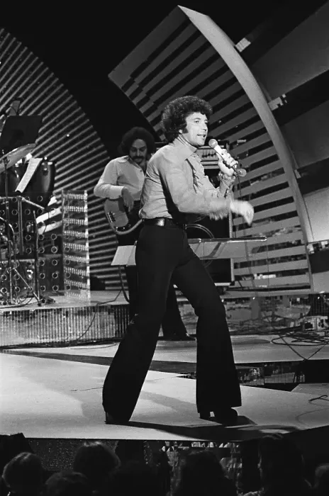 Framed Print : Tom Jones. LOS ANGELES - DECEMBER 17: Welsh singer Tom Jones performs on Framed Print : Tom Jones. LOS ANGELES - DECEMBER 17: Welsh singer Tom Jones performs on