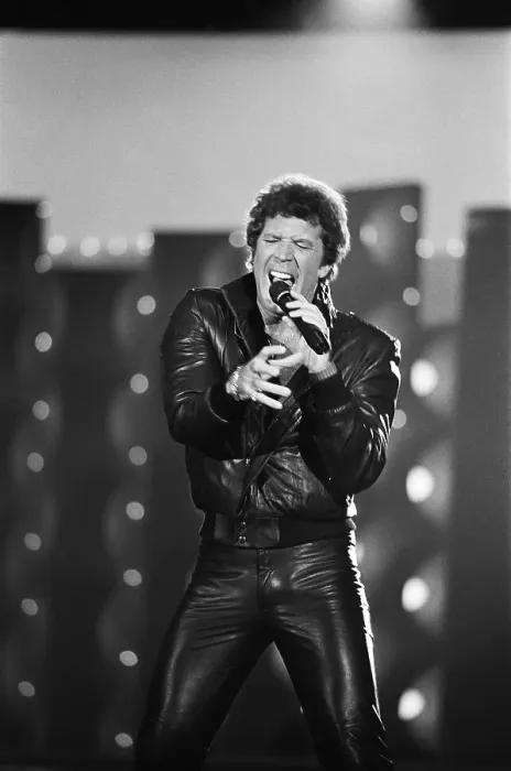 Framed Print : Tom Jones. LOS ANGELES - APRIL 30: Welsh singer Tom Jones performs on a