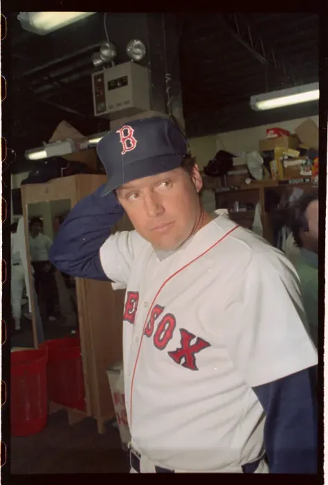 Framed Print : Tom Seaver Adjusting Baseball Cap Framed Print : Tom Seaver Adjusting Baseball Cap