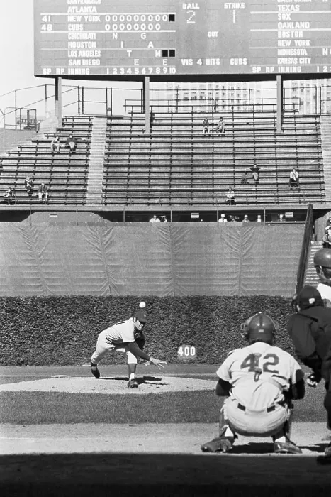 Framed Print : Tom Seaver in Baseball Action Framed Print : Tom Seaver in Baseball Action