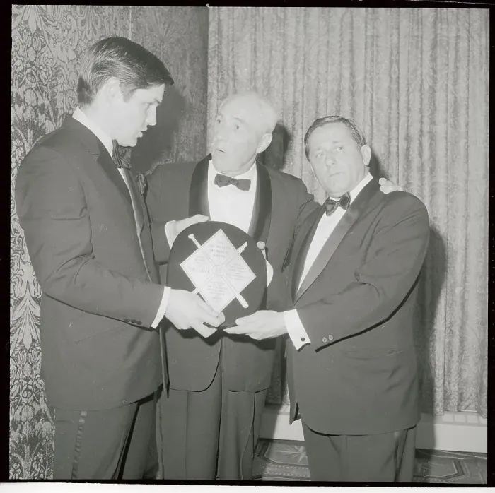Framed Print : Tom Seaver Holding Award with Commissioner Framed Print : Tom Seaver Holding Award with Commissioner