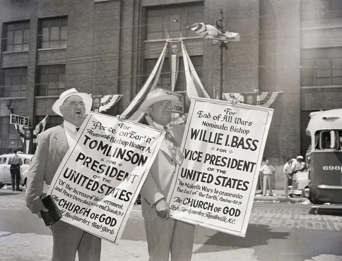 Framed Print : Tomlinson at Bass Outside Demo National Convention Framed Print : Tomlinson at Bass Outside Demo National Convention