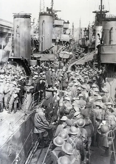 Framed Print : Tommy Boys En Route To England