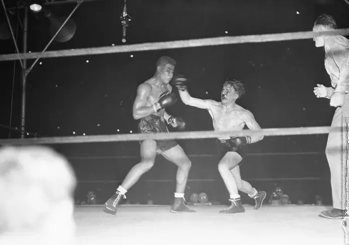 Framed Print : Tommy Farr and Joe Louis Boxing Framed Print : Tommy Farr and Joe Louis Boxing