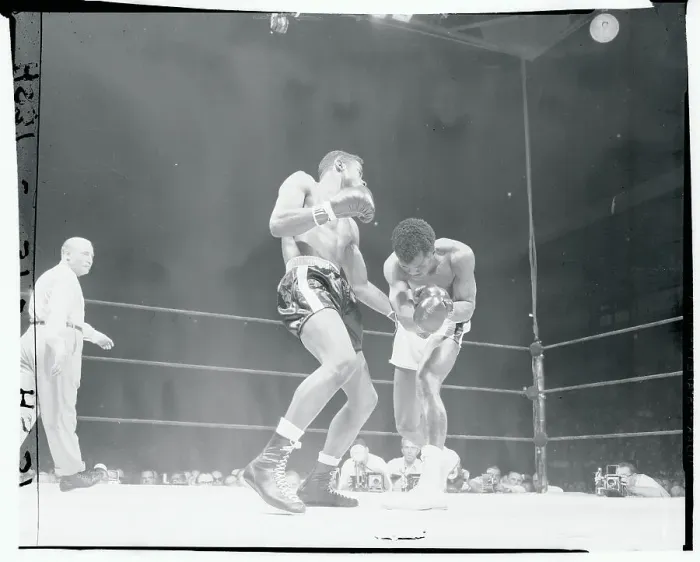 Framed Print : Tommy Jackson Boxing Against Floyd Patterson Framed Print : Tommy Jackson Boxing Against Floyd Patterson