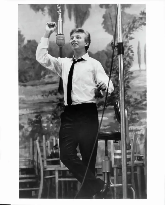 Framed Print : Tommy Steele In Half A Sixpence Framed Print : Tommy Steele In Half A Sixpence