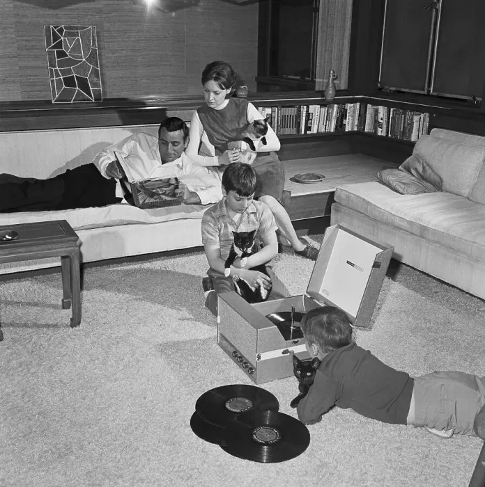 Framed Print : Tony Bennett and Family Framed Print : Tony Bennett and Family